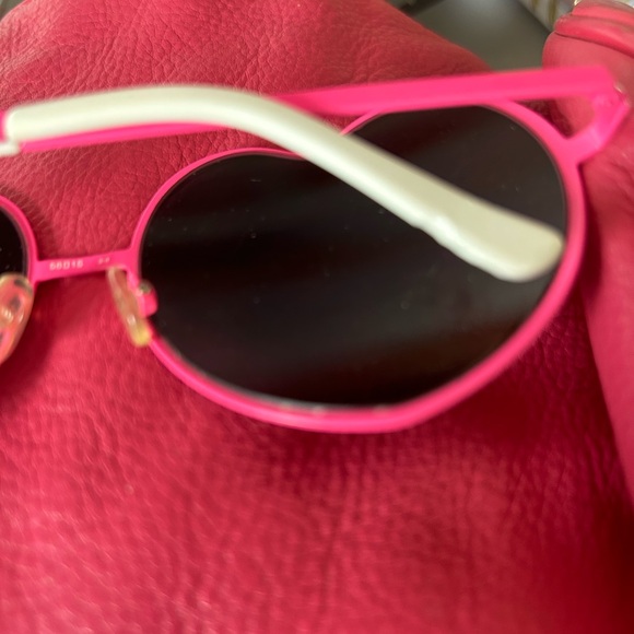 VINTAGE Y2K JUICY COTURE SUNGLASSES ๐ถ๏ธ ๐ฉท๐ถ๏ธ๐๐๐ฆ๐ฆ๐ฆ๐ถ๏ธ๐ฆ๐ถ๏ธ๐ฆ RARE FIND ! - Picture 5 of 8